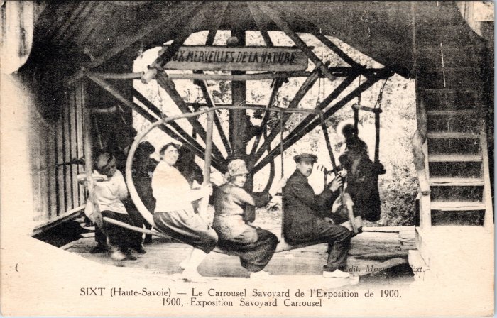Carte postale du "Carrousel Savoyard de l'Exposition de 1900" à Sixt
