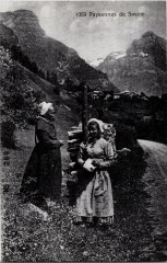 Carte  postale "Paysanne de Savoie" au Crot