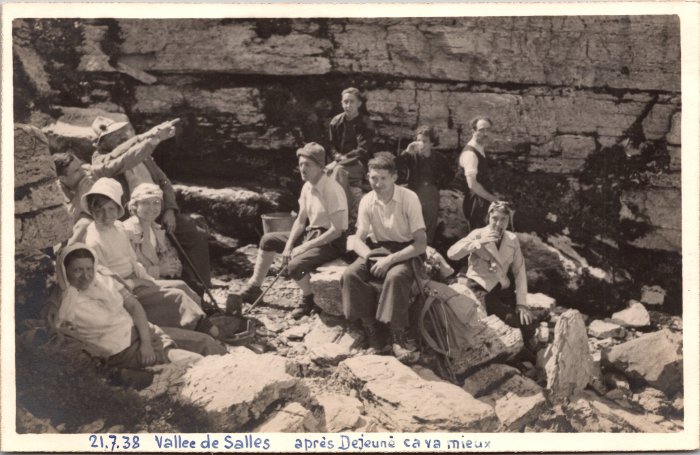 Photo de groupe dans la vallée de Sales - 1938