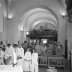 Photos lors d'une communion dans l'église de Sixt