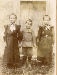 Photo de 3 enfants