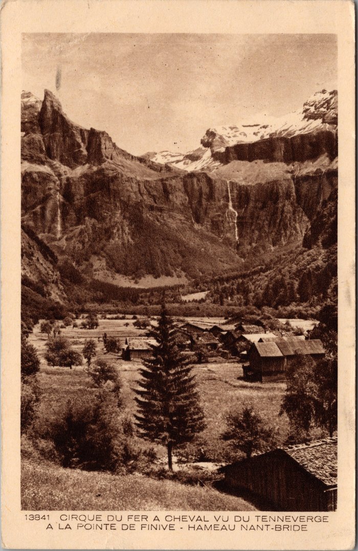 Carte postale vu du Cirque du Fer-à-Cheval, Tenneverge, Finnive depuis Nambride 