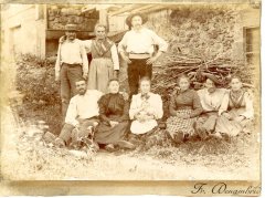 Photo de la famille d'Irène Mogenier à Salvagny