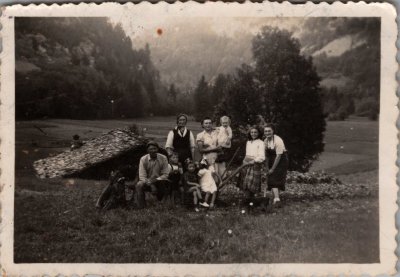 Arrachage des pommes de terre à Hauterive le 13 septembre 1949