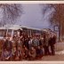 Photo de groupe de la chorale paroissiale en Alsace devant le bus - avril 1962