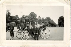 Photo à Paris en calèche - 1958