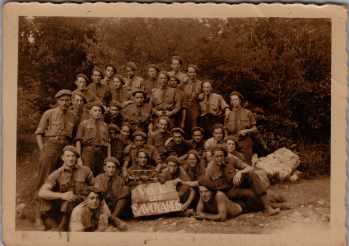 Photo de groupe au camp de jeunesse - 1941